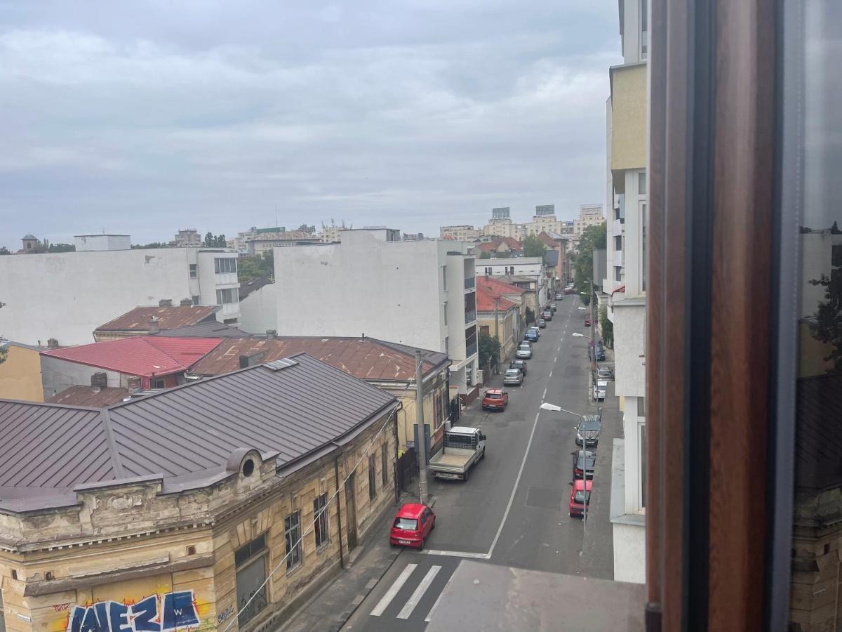 Lovely 2 Rooms Apartment In The Center Of The City Bucureşti Ngoại thất bức ảnh